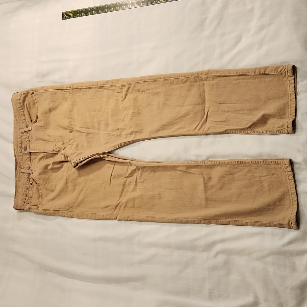 Levi's men's 513 Slim Straight beige jeans 36x32 red tab BB090